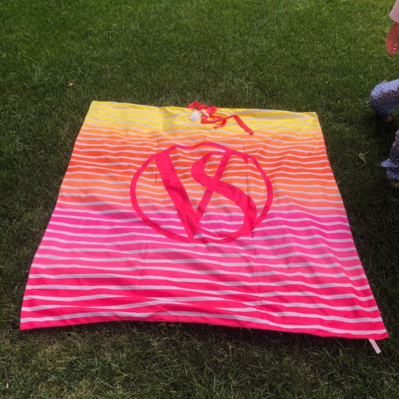 Victoria's Secret Other - Victoria Secret Beach Blanket